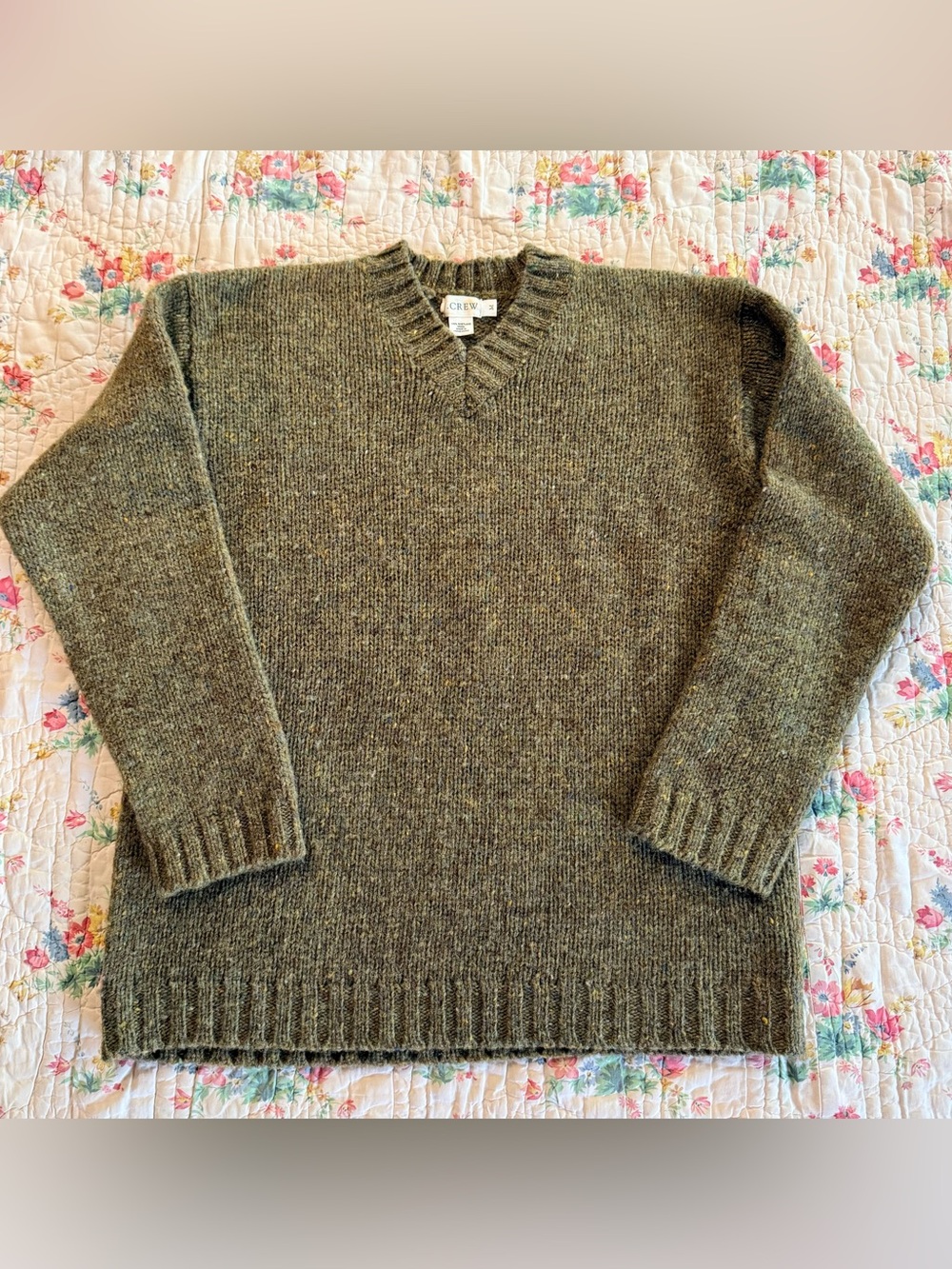 Vintage J.Crew 100% Shetland Wool V-Neck Sweater Olive Green M